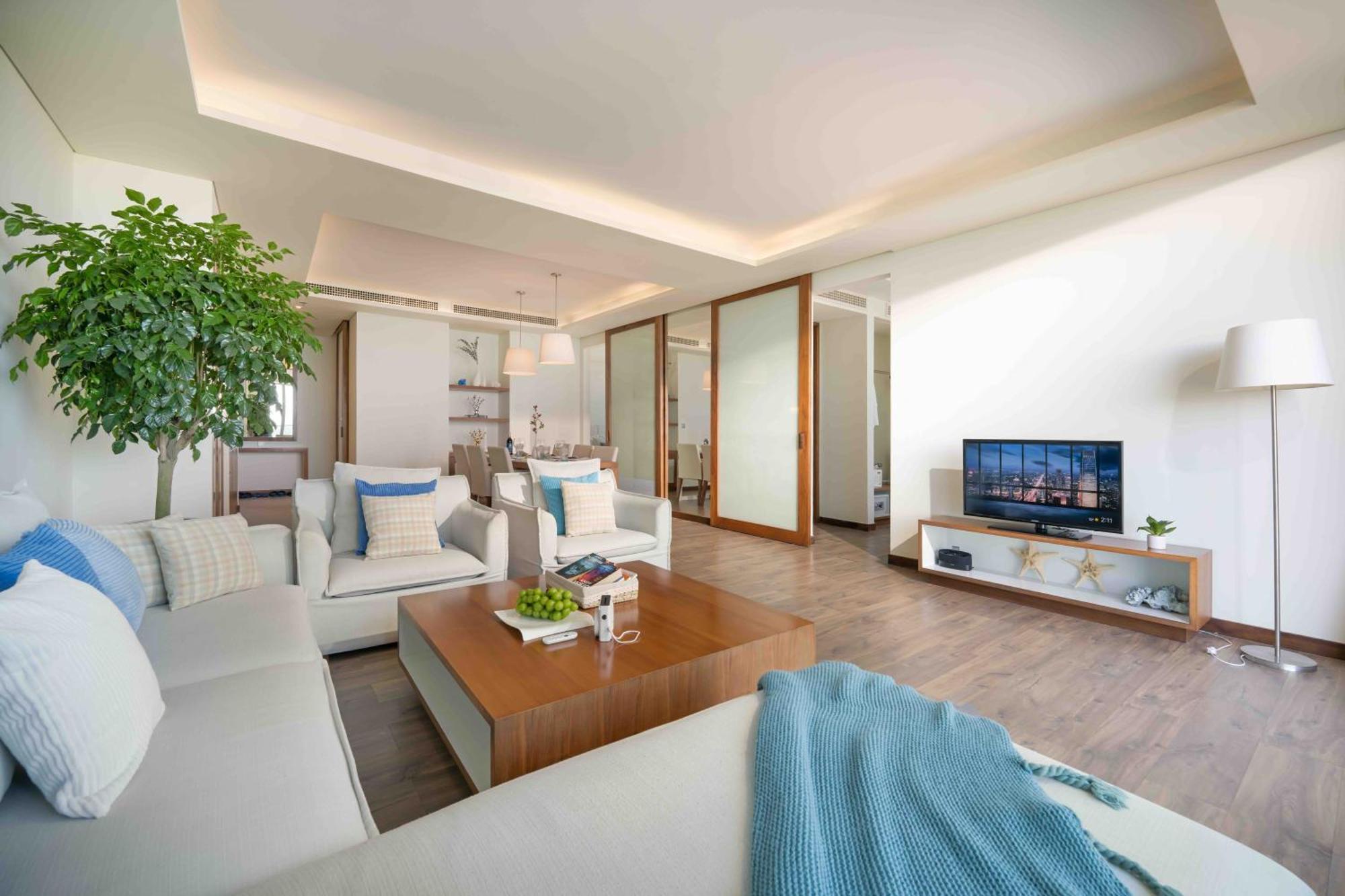 Stunning Apartments Across My Khe Beach ! Rooftop Pool & Gym Đà Nẵng Kültér fotó