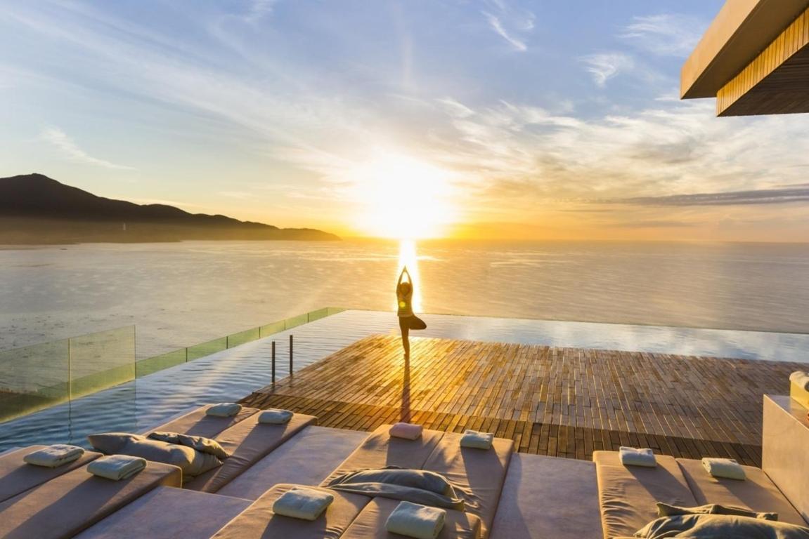 Stunning Apartments Across My Khe Beach ! Rooftop Pool & Gym Đà Nẵng Kültér fotó